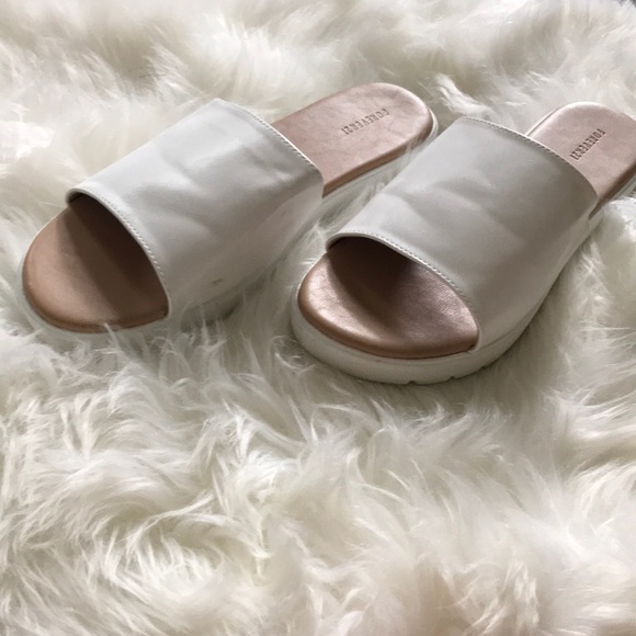 SLIDES - Picture 4 of 4